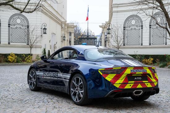 SCHNELL, SCHNELLER, ALPINE: DIE A110 IM DIENST DER FRANZÖSISCHEN GENDARMERIE