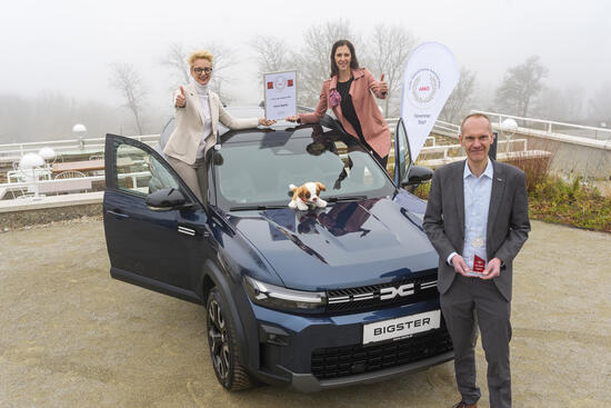 EIN SIEGERTYP: DACIA BIGSTER GEWINNT GROSSEN ÖSTERREICHISCHEN AUTOMOBIL-PREIS DES ARBÖ