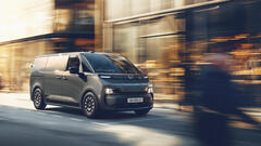 DER NEUE RENAULT TRAFIC E-TECH ELECTRIC:  SERIENDEBÜT AUF DER SOLUTRANS 2025