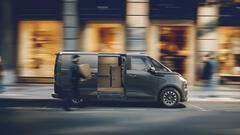 DER NEUE RENAULT TRAFIC E-TECH ELECTRIC:  SERIENDEBÜT AUF DER SOLUTRANS 2025