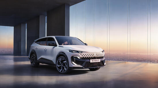 RENAULT FILANTE - DER CHARISMATISCHE CROSSOVER UND NEUES INTERNATIONALES FLAGGSCHIFF-MODELL
