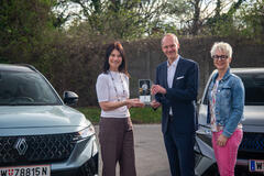 RENAULT GEWINNT „BEST TECHNOLOGY AWARD 2026“ BEIM WOMEN’S WORLDWIDE CAR OF THE YEAR