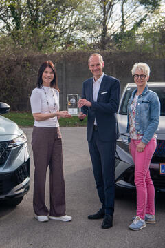 RENAULT GEWINNT „BEST TECHNOLOGY AWARD 2026“ BEIM WOMEN’S WORLDWIDE CAR OF THE YEAR