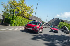 VERGANGENHEIT UND ZUKUNFT AUF VIER RÄDERN: TWINGO TRIFFT FR4ISCHLUFT