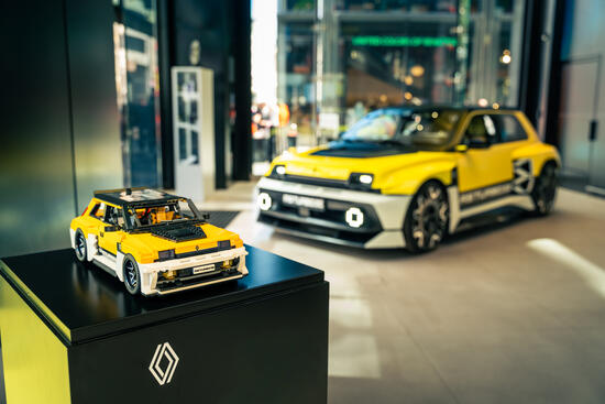 RENAULT UNTERSTÜTZT LEGO-VERSION DES RENAULT 5 TURBO 3E