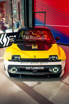 RENAULT UNTERSTÜTZT LEGO-VERSION DES RENAULT 5 TURBO 3E