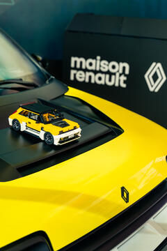 RENAULT UNTERSTÜTZT LEGO-VERSION DES RENAULT 5 TURBO 3E
