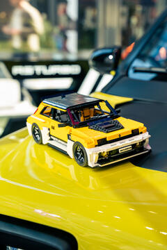 RENAULT UNTERSTÜTZT LEGO-VERSION DES RENAULT 5 TURBO 3E