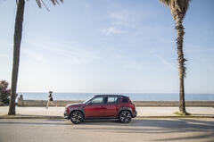 Renault 4 E-Tech Electric Techno Plein Sud in Karmesin-Rot