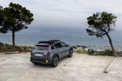 Renault 4 E-Tech Electric Iconic Plein Sud in Urban-Grey