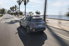 Renault 4 E-Tech Electric Iconic Plein Sud in Urban-Grey