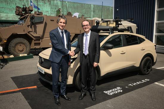 Renault Group und Thales gehen strategische Partnerschaft ein, um eine eigenständige Drohnenindustrie in Frankreich aufzubauen
