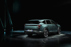 DER NEUE DACIA STRIKER: DAS BESTE AUS DREI WELTEN IM LIFESTYLE-KOMBI