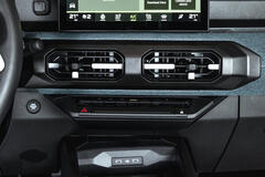 DER NEUE DACIA STRIKER: DAS BESTE AUS DREI WELTEN IM LIFESTYLE-KOMBI